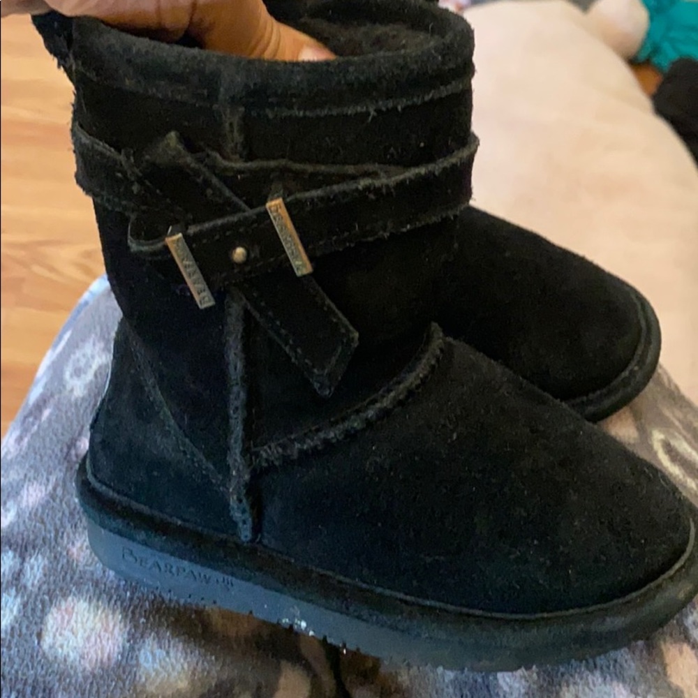 Bearpaw black boots size 7